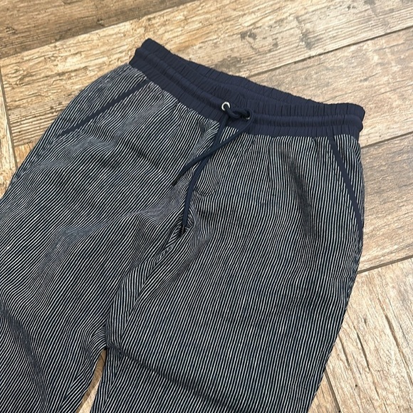 Athleta Bali Linen Jogger Cropped Pants Size 2 - Picture 3 of 6